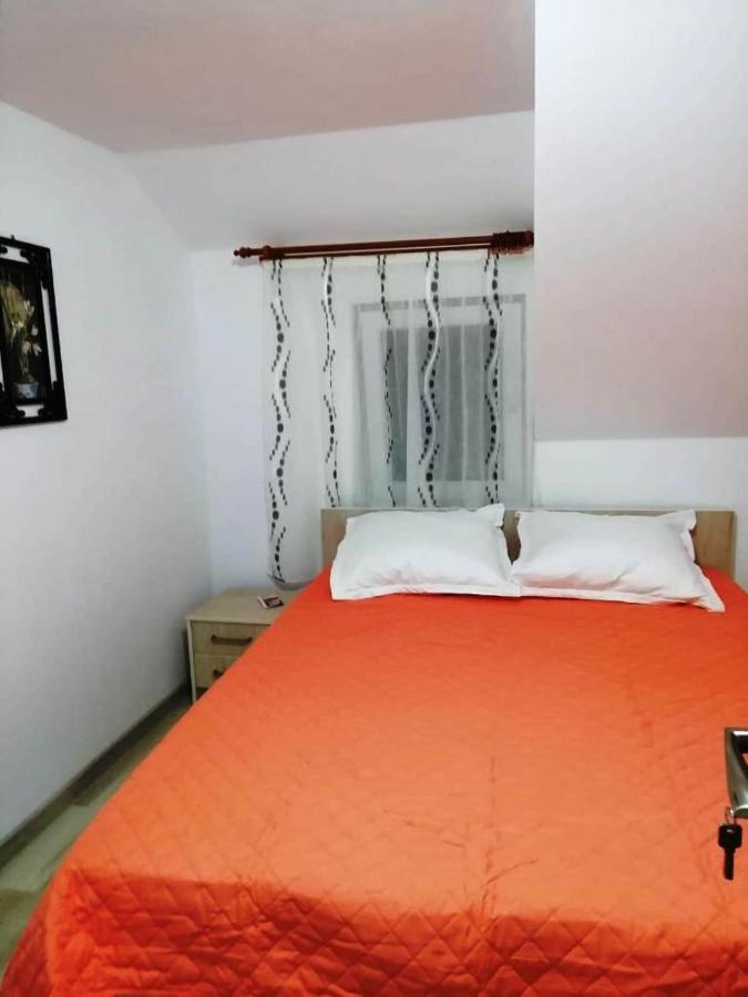Hotel Casa Todea Cîmpeni Esterno foto